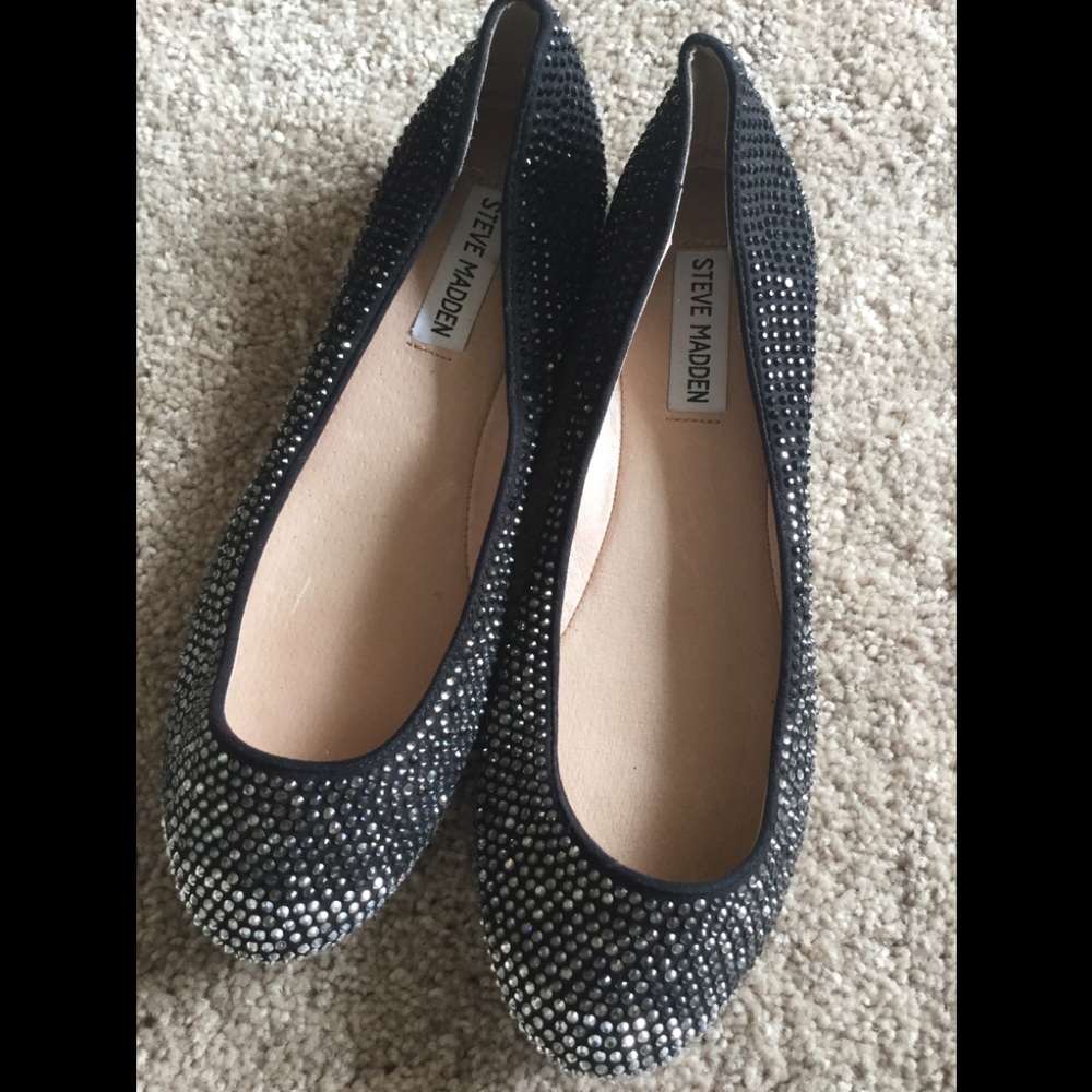 Steve Madden studded flats 8M
